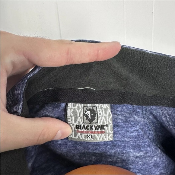 Black Yak Extreme Peak Midlayer - Picture 3 of 12